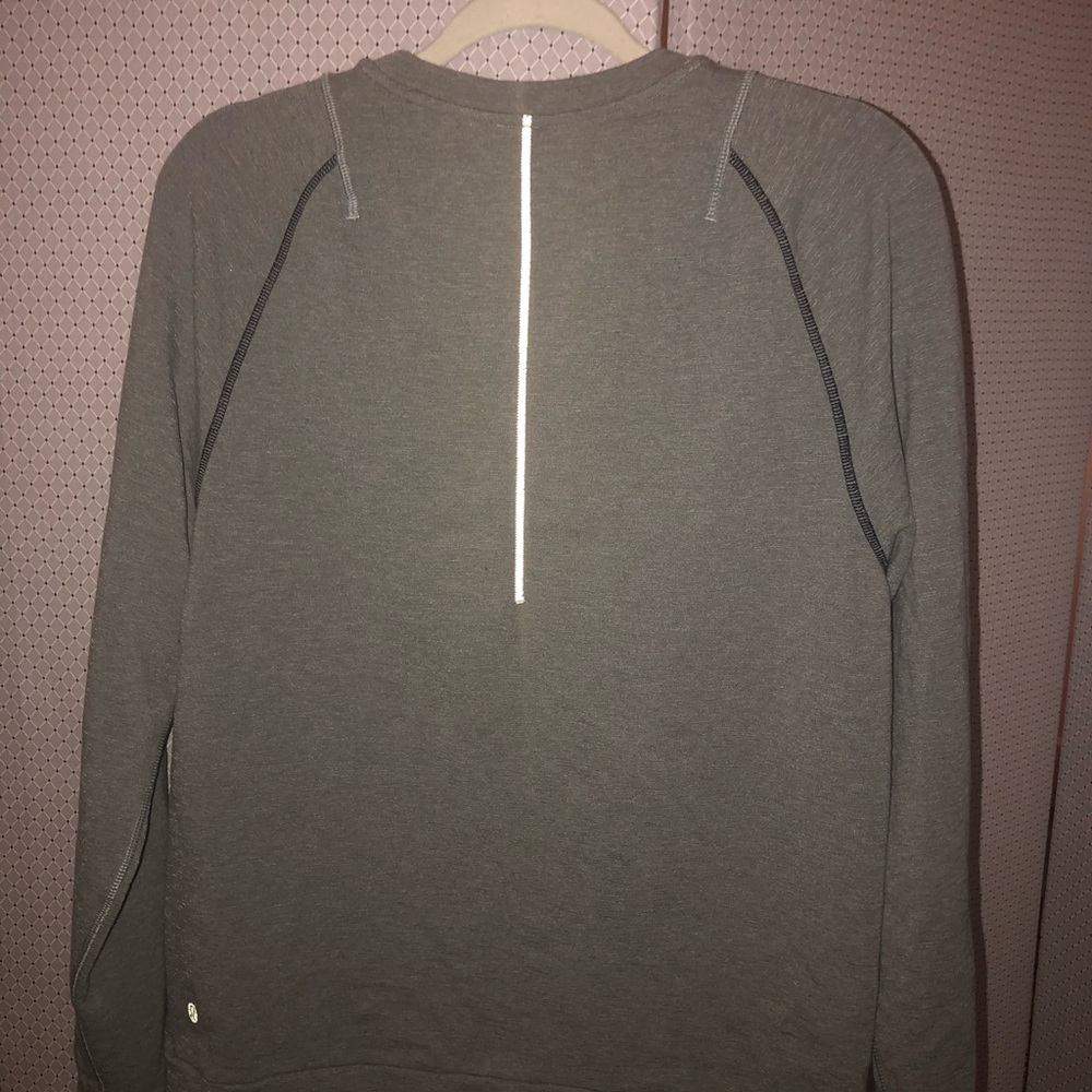 Lululemon men sweater size large